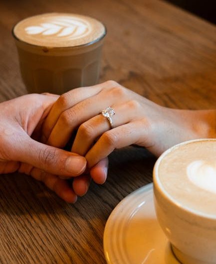 Redes sociales para encontrar pareja en la era digital